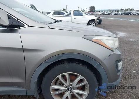 2016 Hyundai Santa Fe Sport 2.0L Turbo z USA, uszkodzony, nr VIN 5XYZUDLA7GG309511